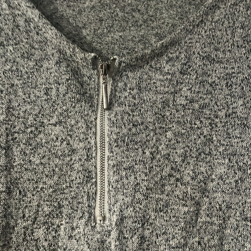 Lily Morgan Long Sleeve Top Size Medium - Picture 2 of 4